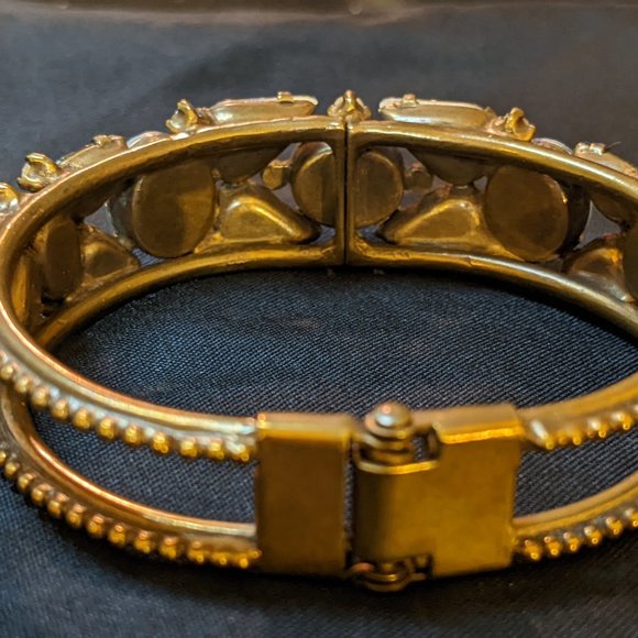 Stunning Sorrelli cuff bracelet - Picture 4 of 6